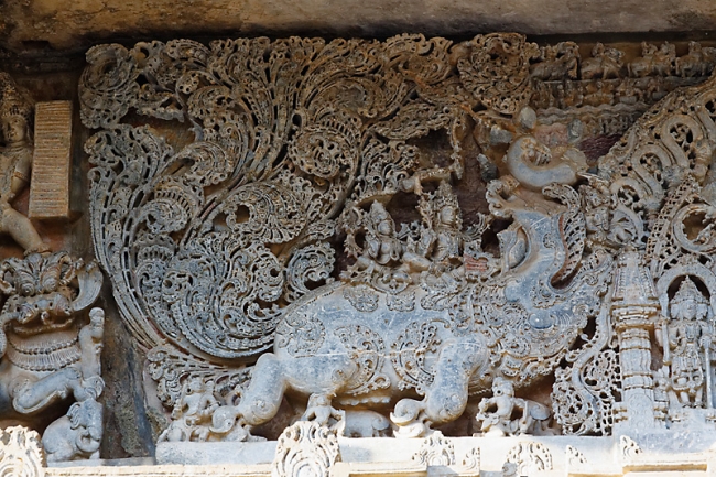 Halebid-Temple de Vishnou-048